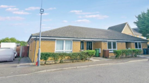 Bungalow for Updating in DAGENHAM photo